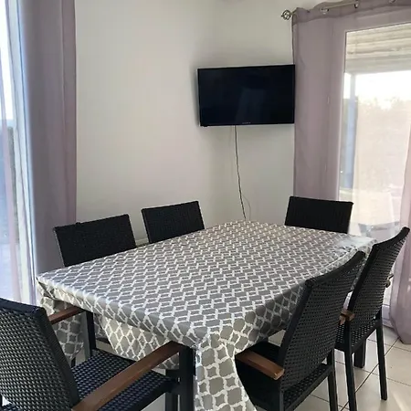 Holiday home Aux Couleurs D'ardeche